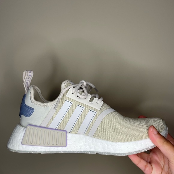 Nike NMD R1 Sparkly Gold Women’s US6 - Picture 3 of 6